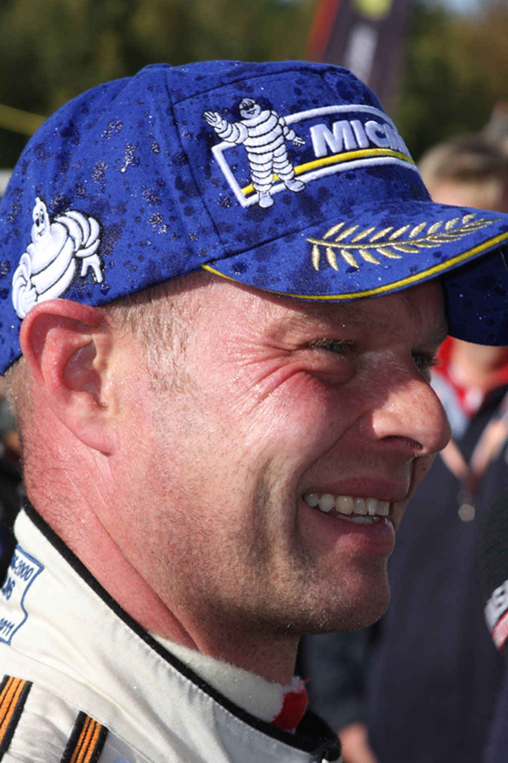 Jan Magnussen med lidt champagnedråber på kasketten
(Foto: Jan Kaiser)